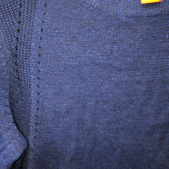 Womens Blue Sweater. Size Medium - Picture 2 of 3